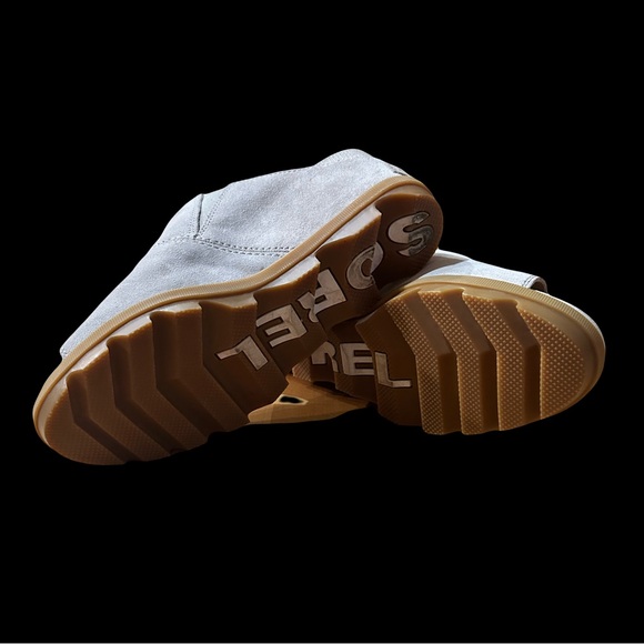 Sorel Shoes - Sorel Gray and Tan Boots